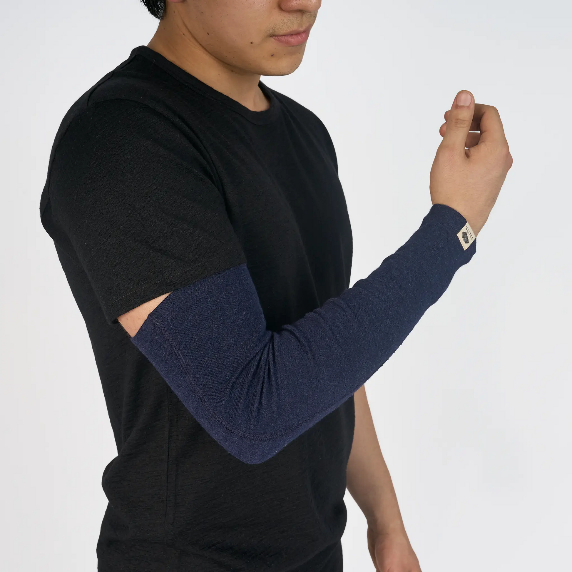 mens wind protection sleeve color navy blue